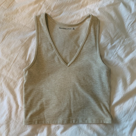 Abercrombie & Fitch Tops - Abercrombie & Fitch Beige V-Neck Crop Tank